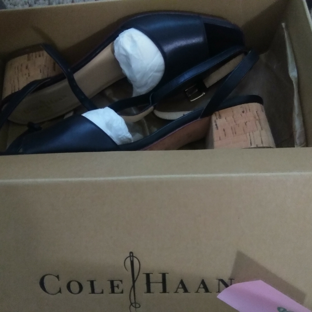 Heels - Picture 4 of 9
